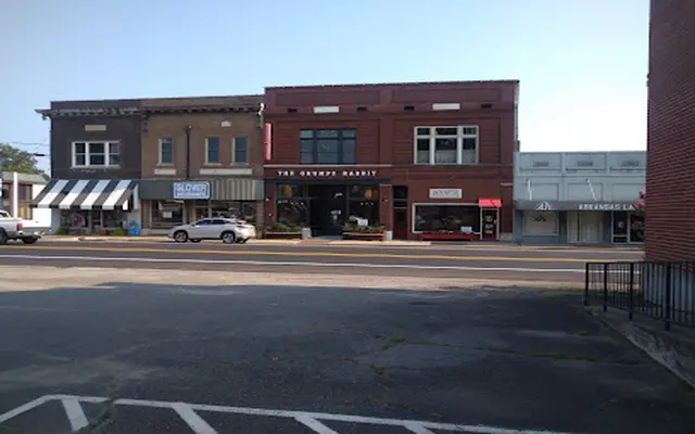 Self storage near Lonoke, AR