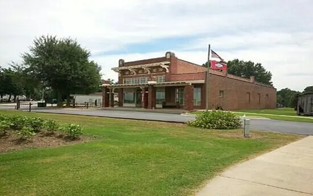 Self storage near England, AR